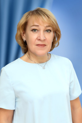 Музыкальный руководитель Зеленская Лариса Владимировна